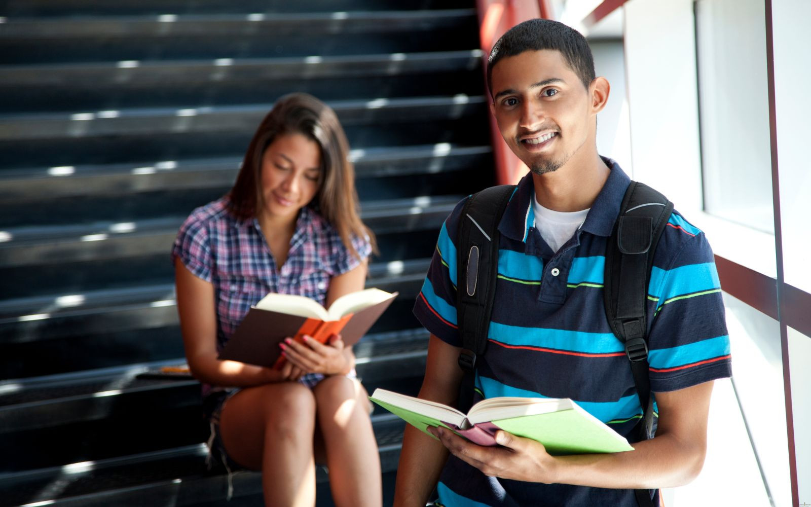 Latin students reading